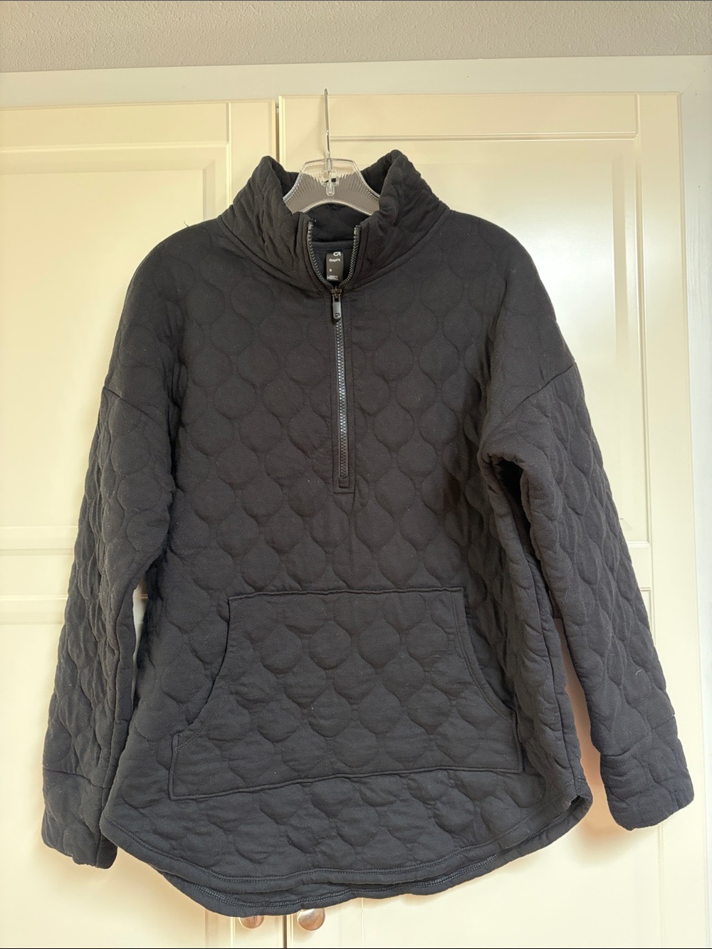 GAP Fit Black Quilted Half-Zip Pullover
